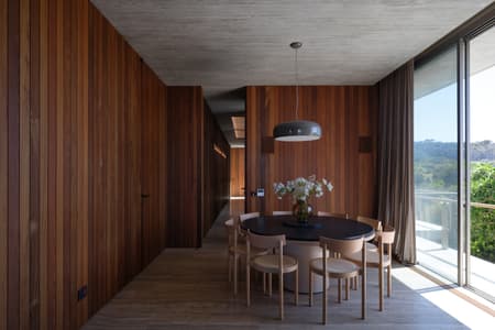 LA SECRETA HOUSE